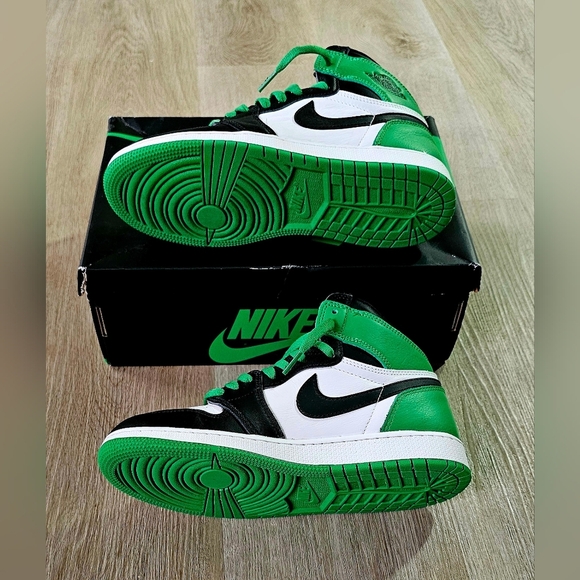 Size 7Y Nike Air Jordan 1 Retro High OG GS "Lucky Green" - Picture 9 of 11